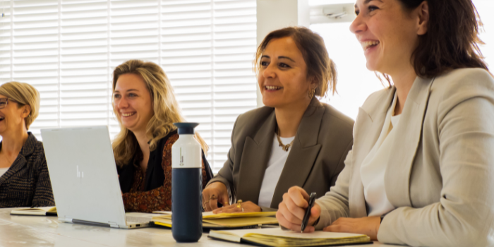 reintegratie Huh!? Een ex-medewerker is ziek en ik moet zijn re-integratie verzorgen en betalen?