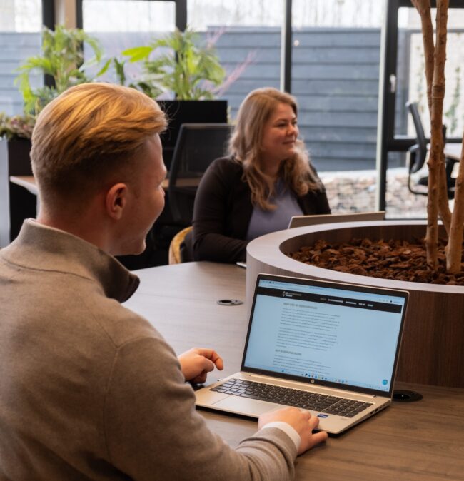 Milieuzones en zero-emissiezones: voor mkb-bedrijven en wat mkb-bedrijven nu moeten weten en overwegen. De eerste stap naar duurzaam verkeer.