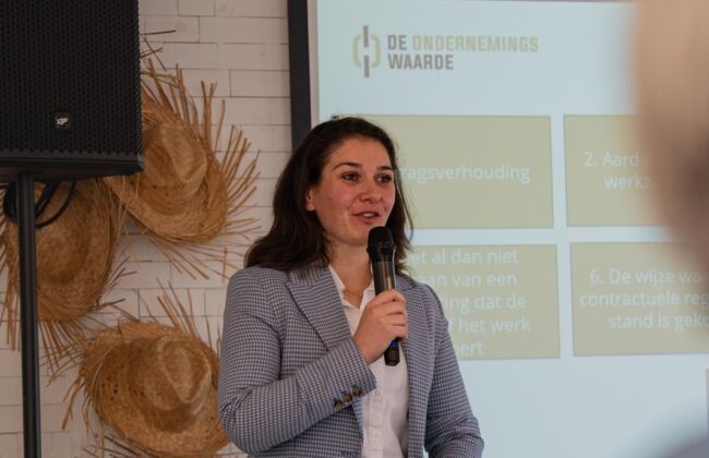 Werkgeluk en prestaties: Investeren in werkgeluk binnen het familiebedrijf is geen luxe, maar een slimme zet.